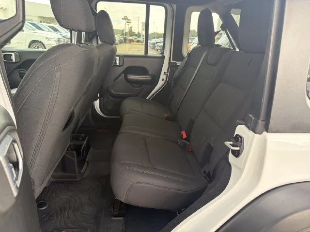 Used 2020 White Jeep Unlimited Sport Altitude image 11