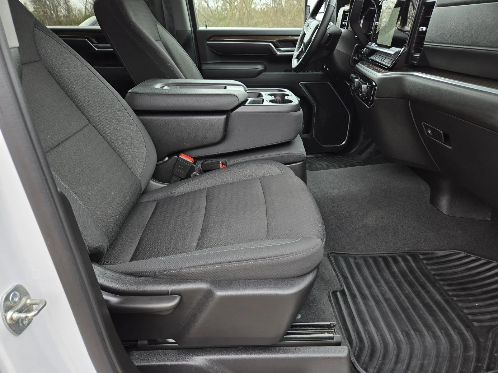 Used 2025 Summit White Chevrolet LT image 28