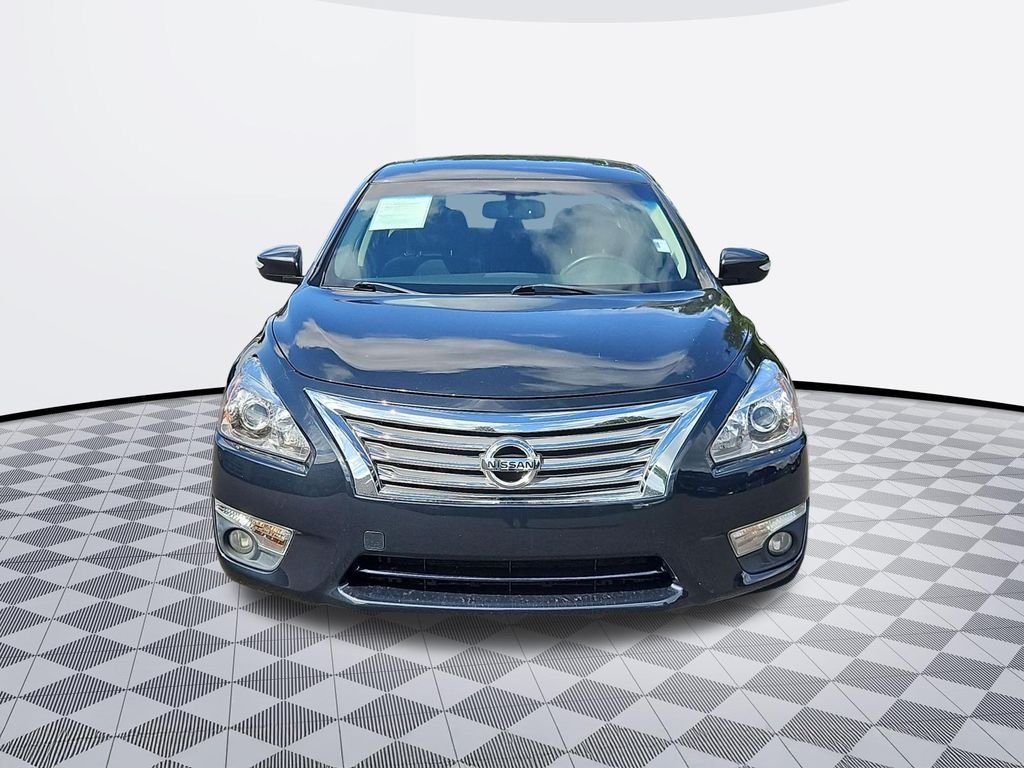 Used 2015 Storm Nissan 2.5 SV image 9