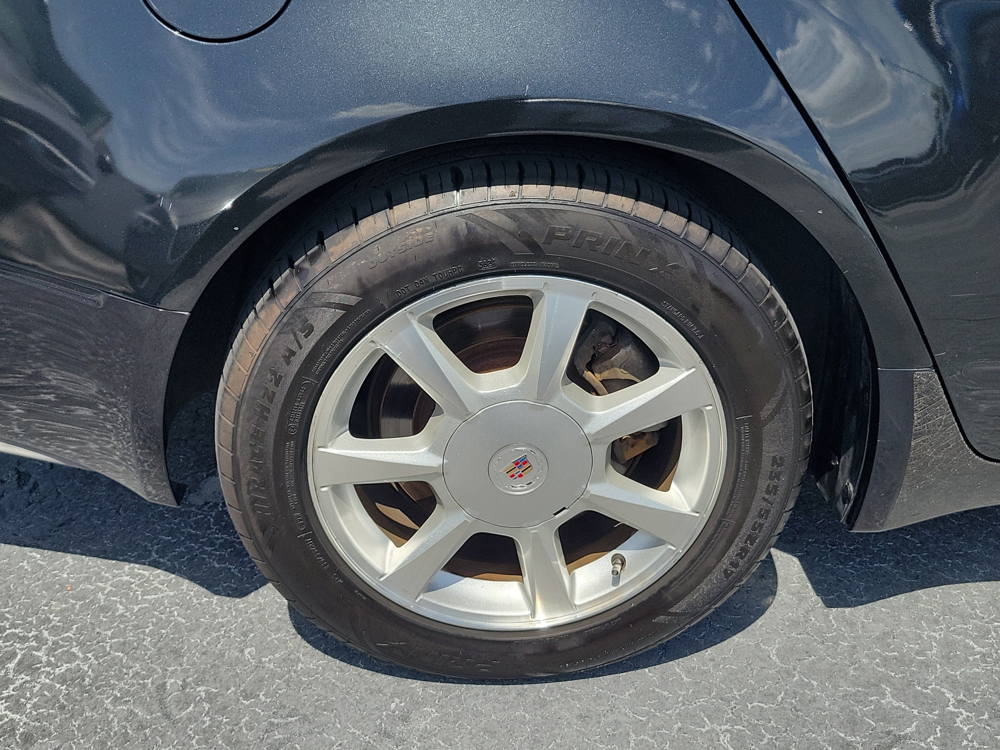 Used 2009 Black Ice Cadillac RWD w/1SA image 6