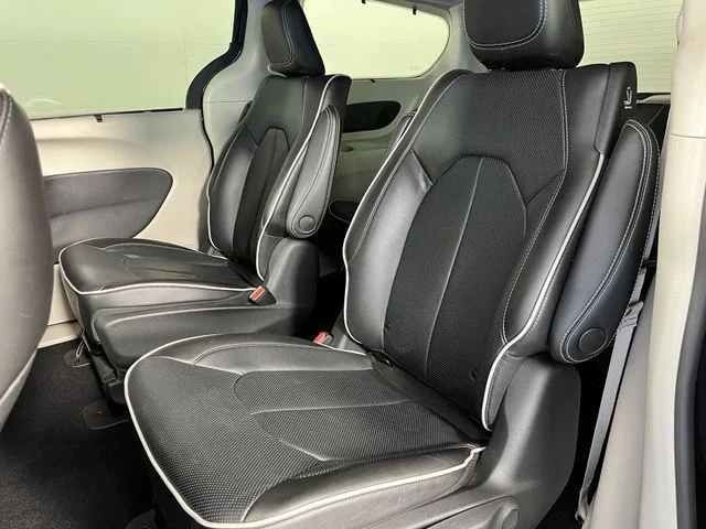 Used 2021 Gray Chrysler Limited image 37