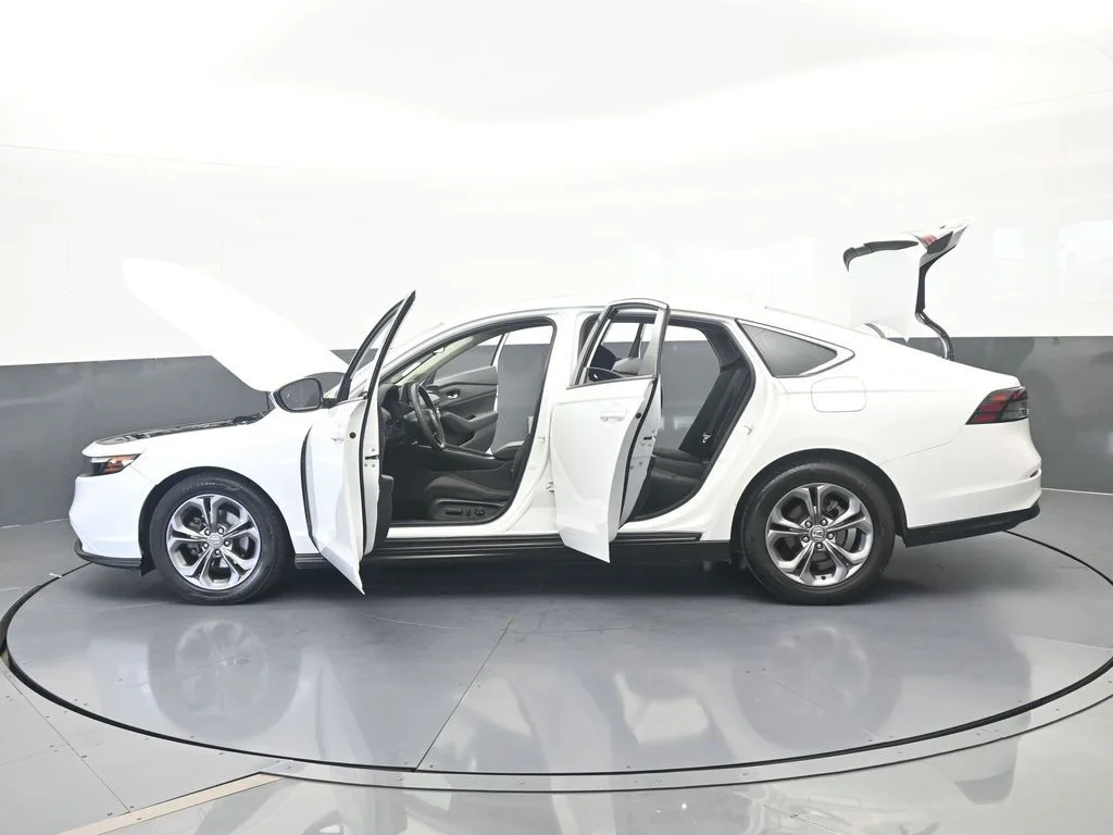 Used 2024 White Honda EX image 71