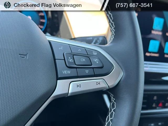 New 2026 White Volkswagen 2.0T SE w/Technology image 37
