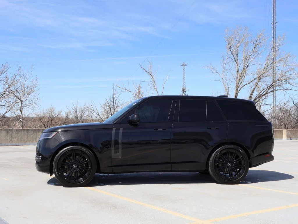 Certified Used 2024 Santorini Black Metallic Land Rover SE image 4