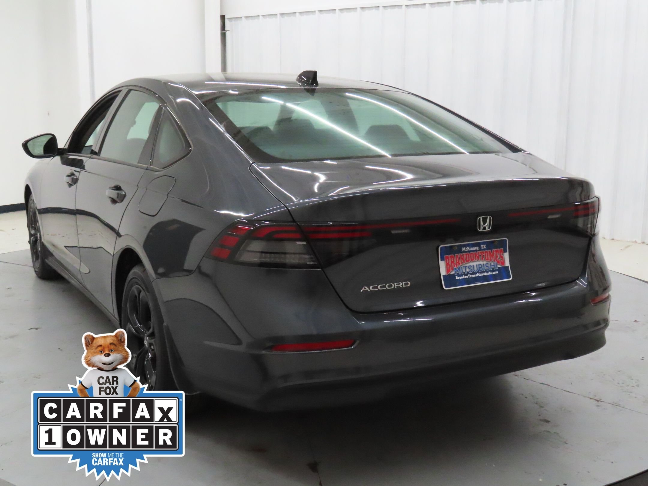 Used 2025  Honda SE image 6