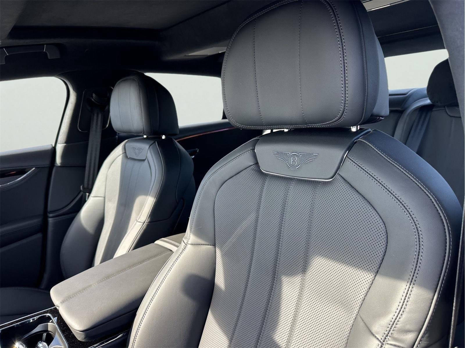 2026 Bentley Flying Spur - Photo 18