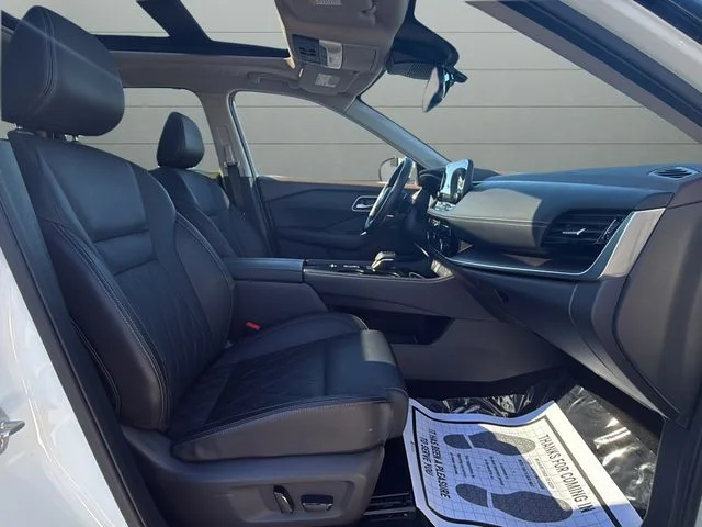 Certified Used 2023 White Nissan Platinum image 10