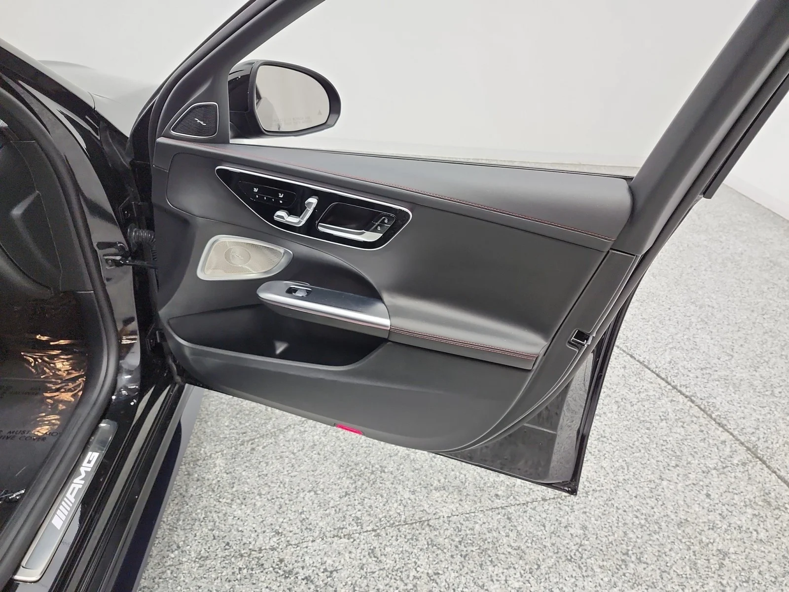 Certified Used 2023 Obsidian Black Metallic Mercedes-Benz AMG® C 43 4MATIC Sedan image 21
