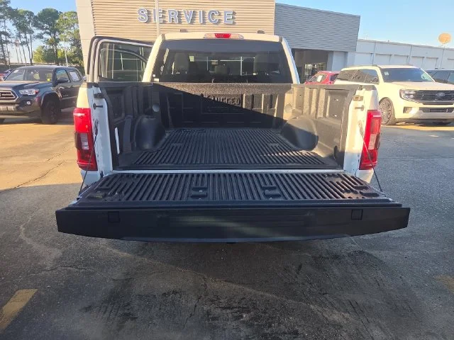 Used 2023 White Ford XLT image 25