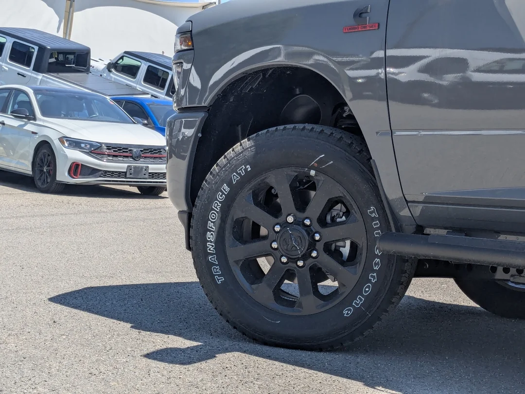 New 2026 Grey RAM Black Express - - 6.7L HO Diesel - 20 Black Wheels - 5th Wheel/Gooseneck Prep - Sport Hood & More! image 9