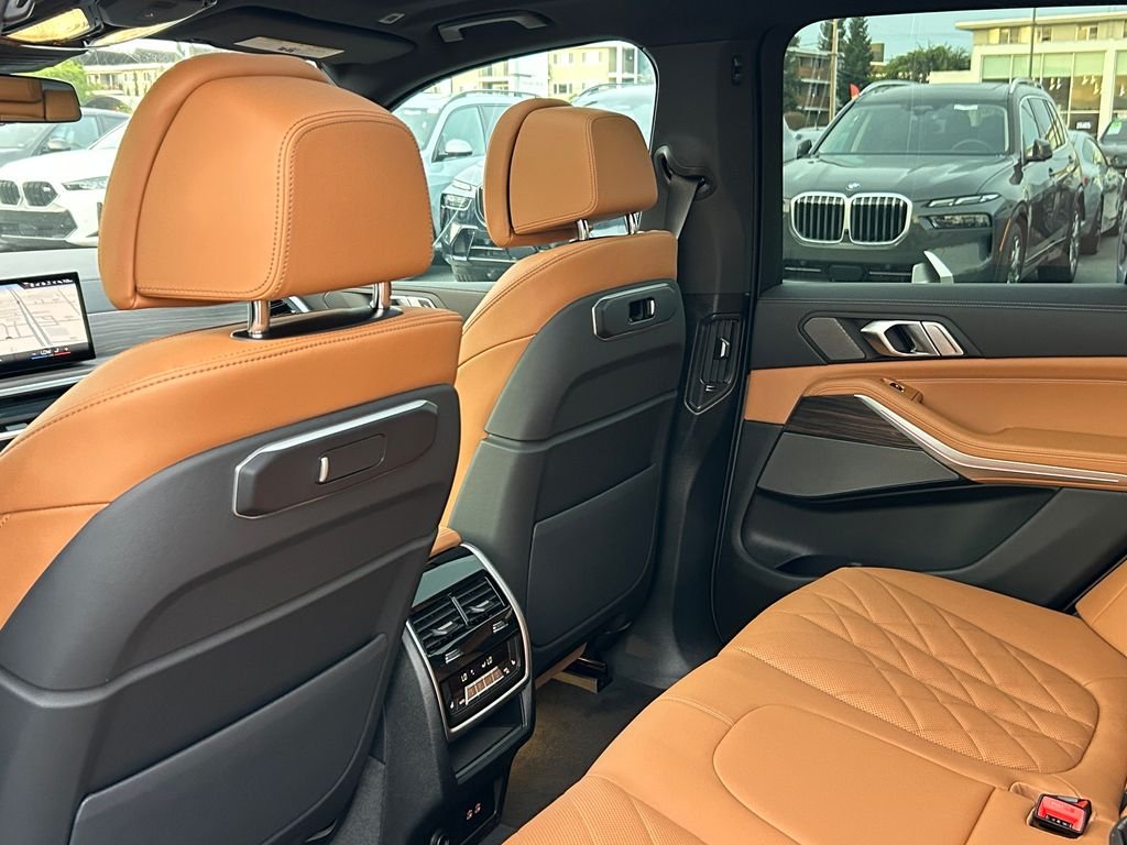 2026 BMW X5 50e - Photo 31