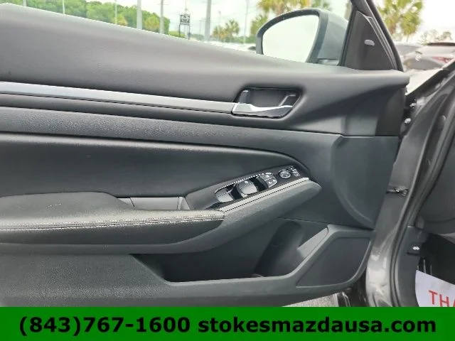 Used 2023 Gray Nissan 2.5 SV image 13
