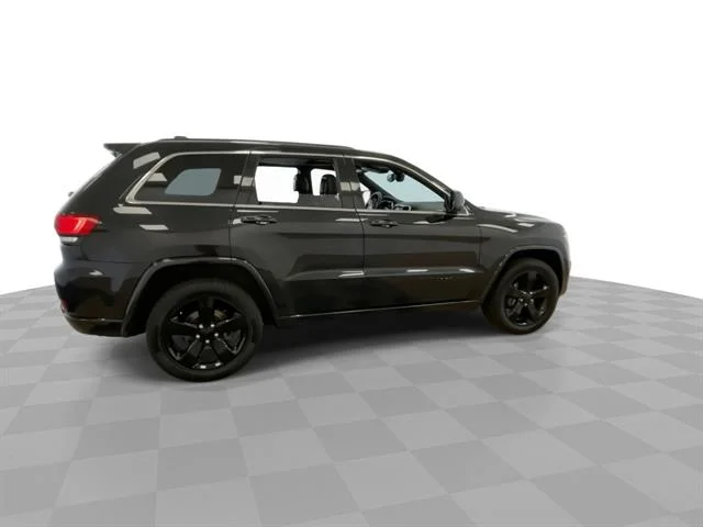 Used 2015 Jeep Grand Cherokee Altitude with VIN 1C4RJFAG9FC932501 for sale in Dayton, OH