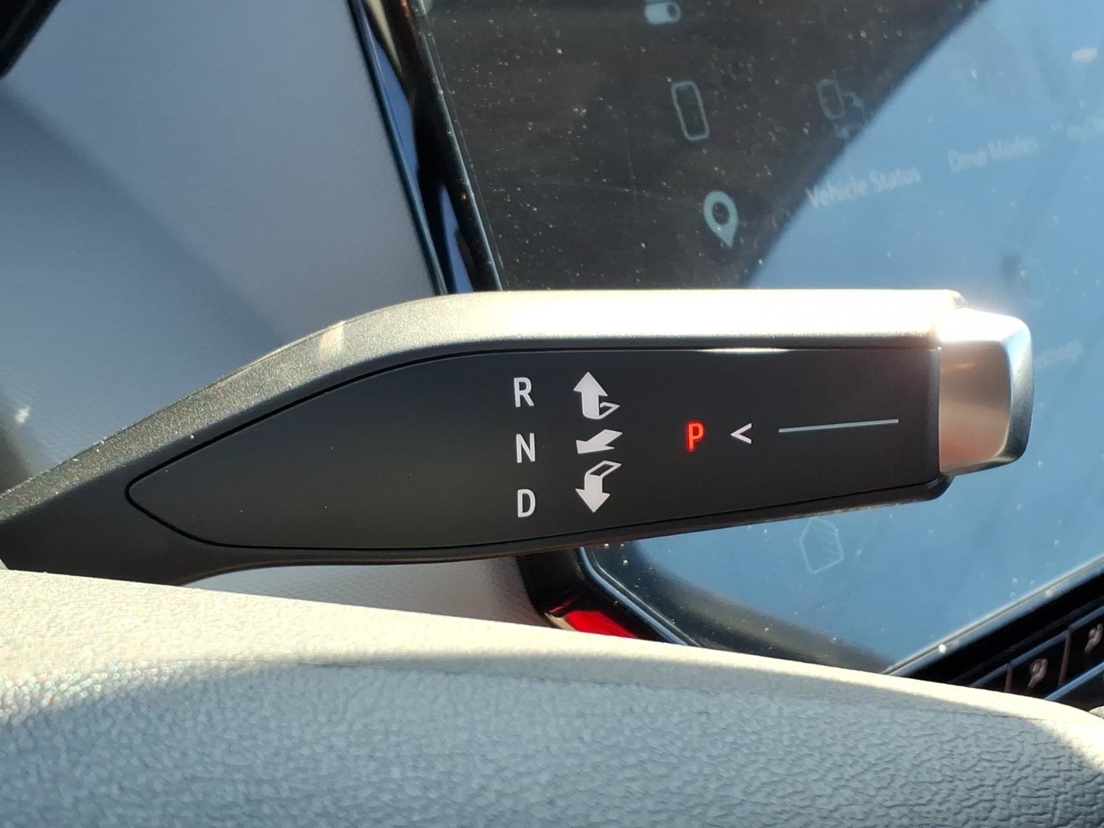 New 2027 Mosaic Black Metallic Chevrolet LT image 9