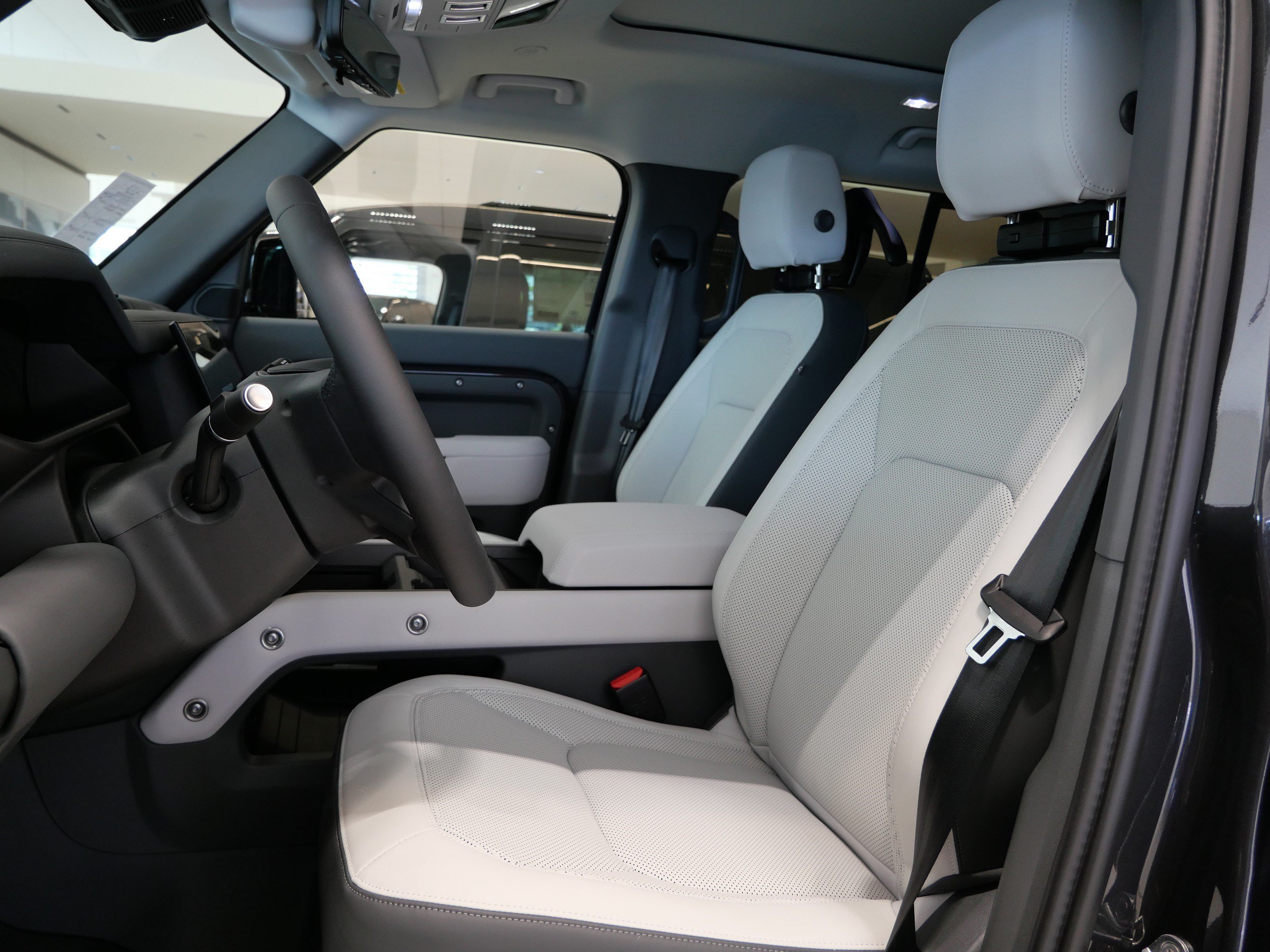 New 2026 Carpathian Grey Land Rover S image 3