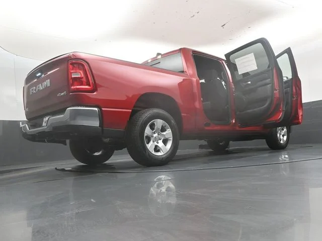 New 2026 Molten Red Pearl-Coat Exterior Paint RAM Tradesman image 52