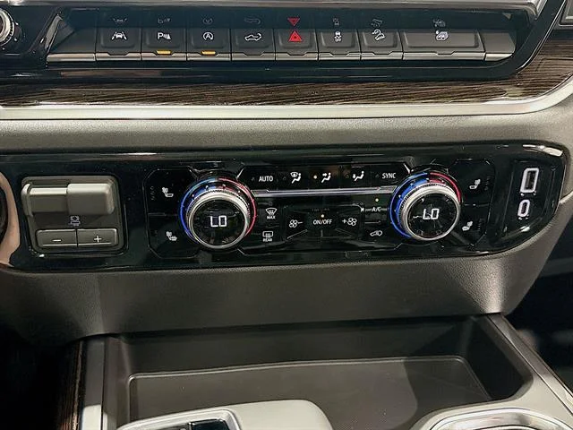 New 2026 Onyx Black GMC Elevation image 18