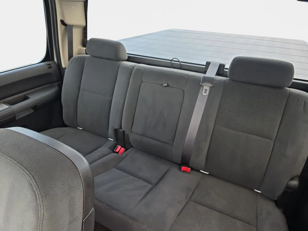 Used 2007 Silver Birch Metallic Chevrolet LT image 19