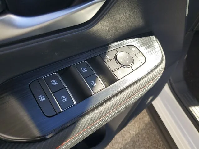 2026 Nissan KICKS SR - Photo 14