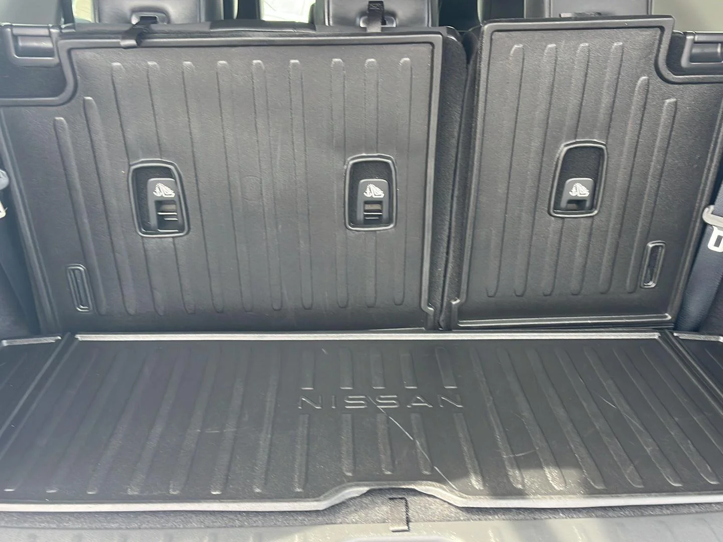 Used 2024 Gun Metallic Nissan Platinum image 24