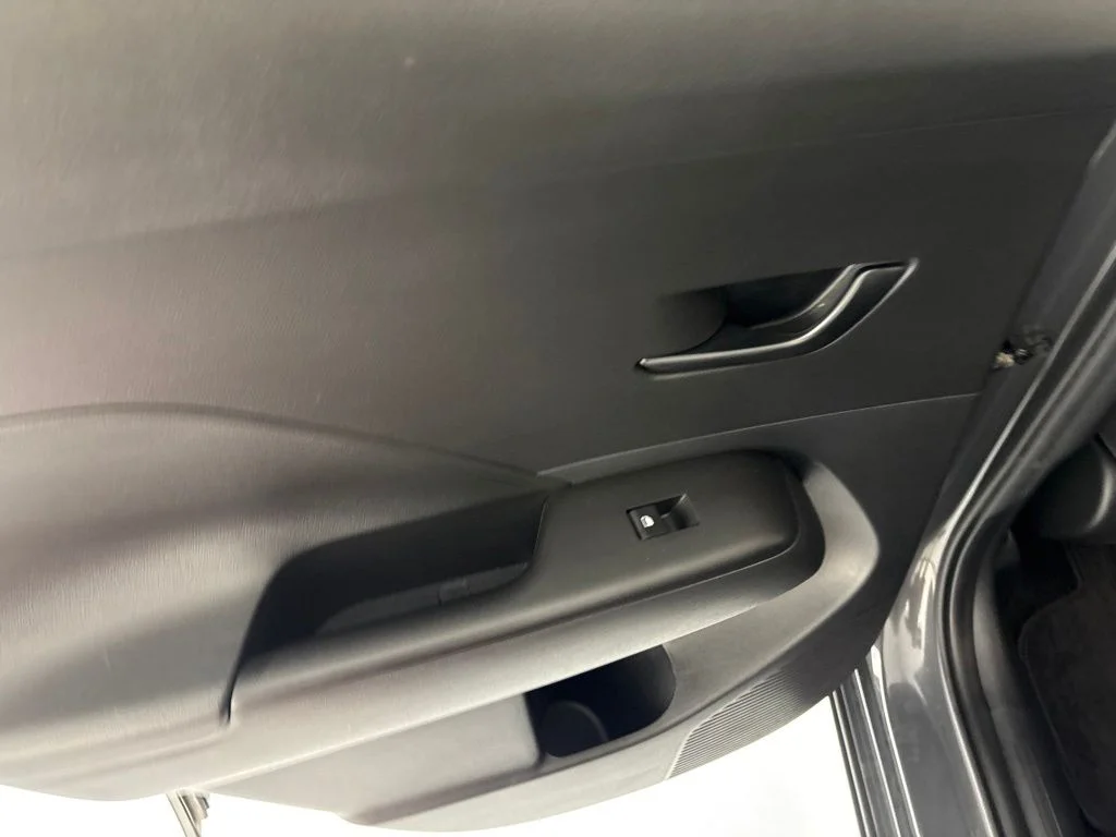 Used 2024 Gray Hyundai SEL image 21