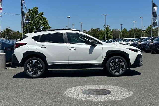 New 2026 CRYSTAL WHITE PEARL Subaru Limited image 3