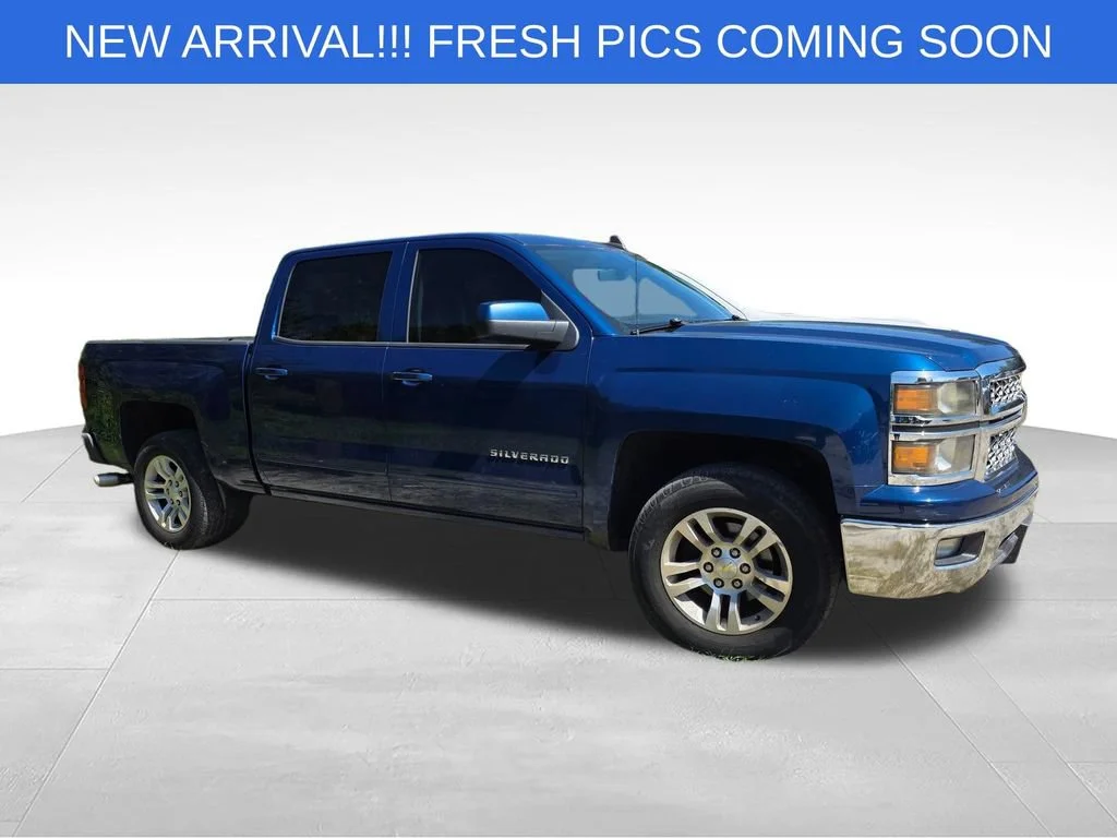 Used 2015 DEEP OCEAN BLUE METALLIC Chevrolet LT image 3