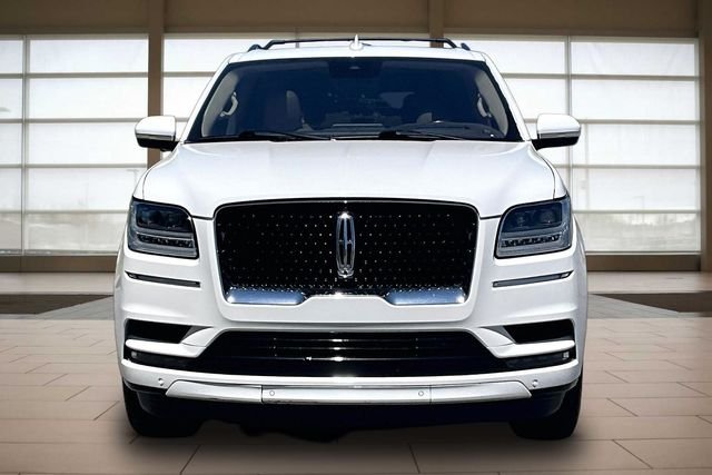 Used 2020 White Lincoln Reserve image 3