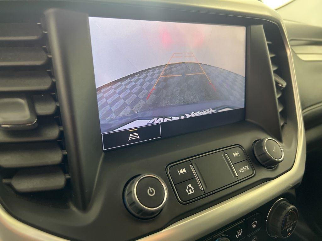 Used 2023 Sterling Metallic GMC SLT image 23
