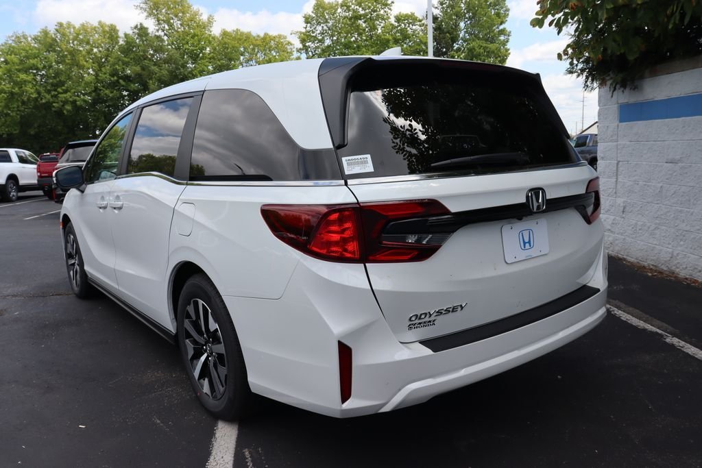 New 2026 Platinum White Pearl Honda EX-L image 3