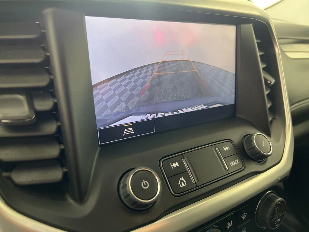 Used 2023 Sterling Metallic GMC SLT image 23