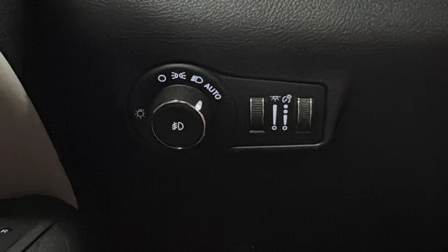 Used 2024 Gray Metallic Jeep Limited image 28