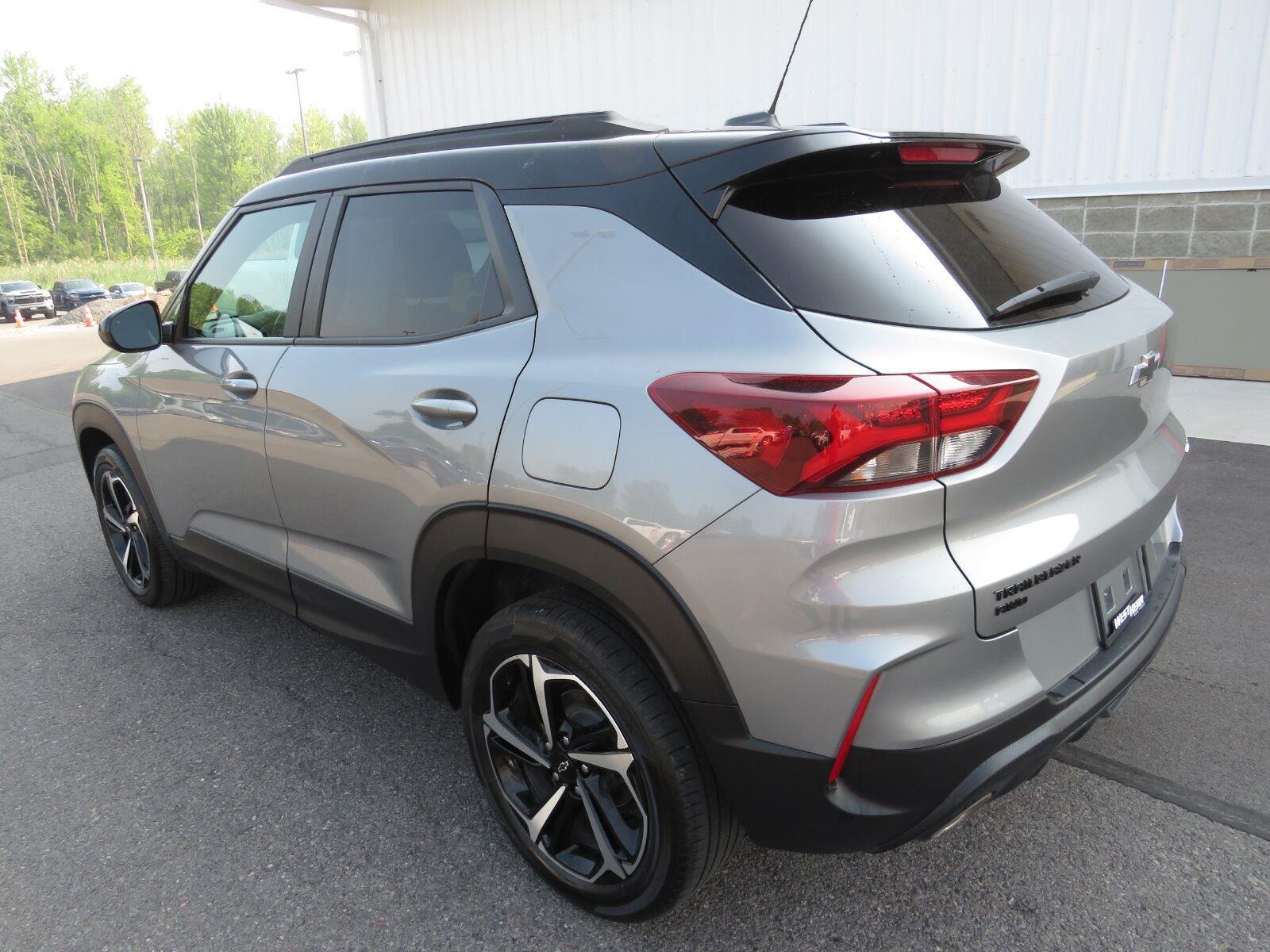 Used 2023 Sterling Gray Metallic Chevrolet RS image 18