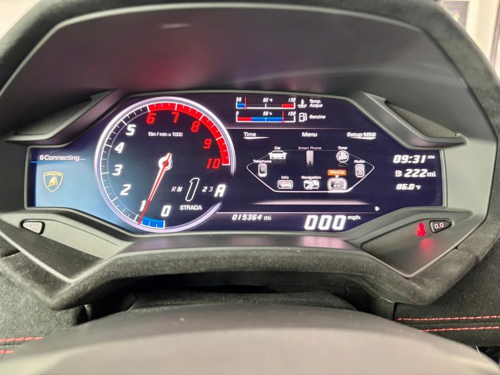 Used 2018 Nero Noctis Lamborghini Performante image 3