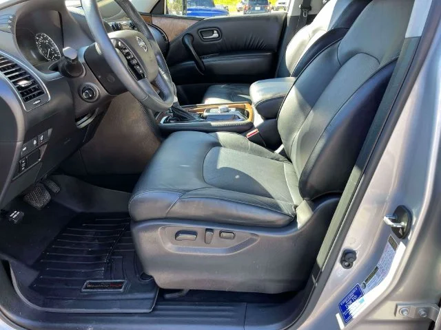 Used 2023 Silver Nissan SL image 31
