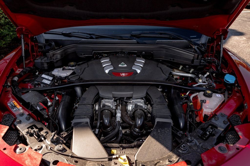 2024 Alfa Romeo Stelvio Quadrifoglio - Photo 29