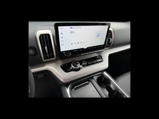 New 2027 Black Ford Active image 20