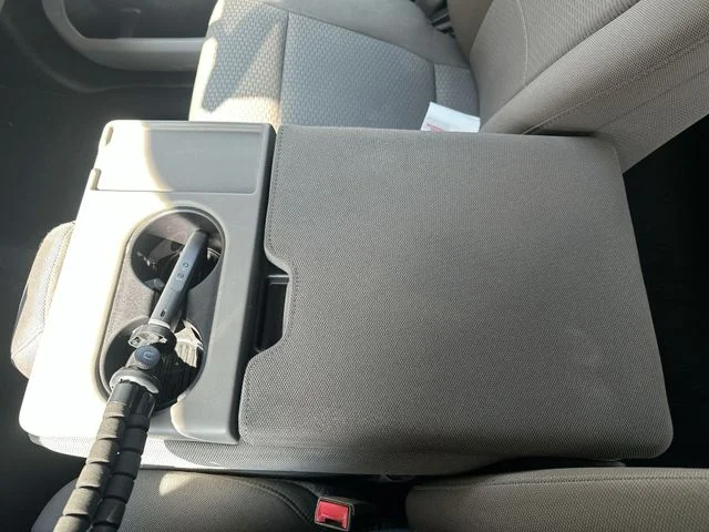 Used 2018 Black Ford XLT image 23