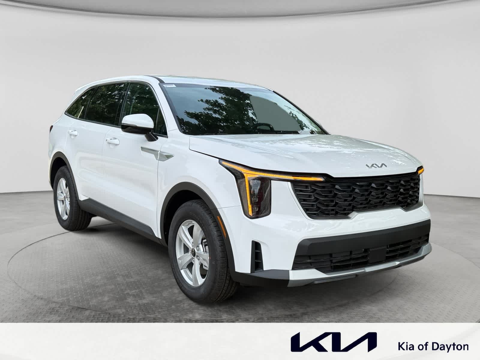 New 2026 Glacial White Pearl Kia LX image 3