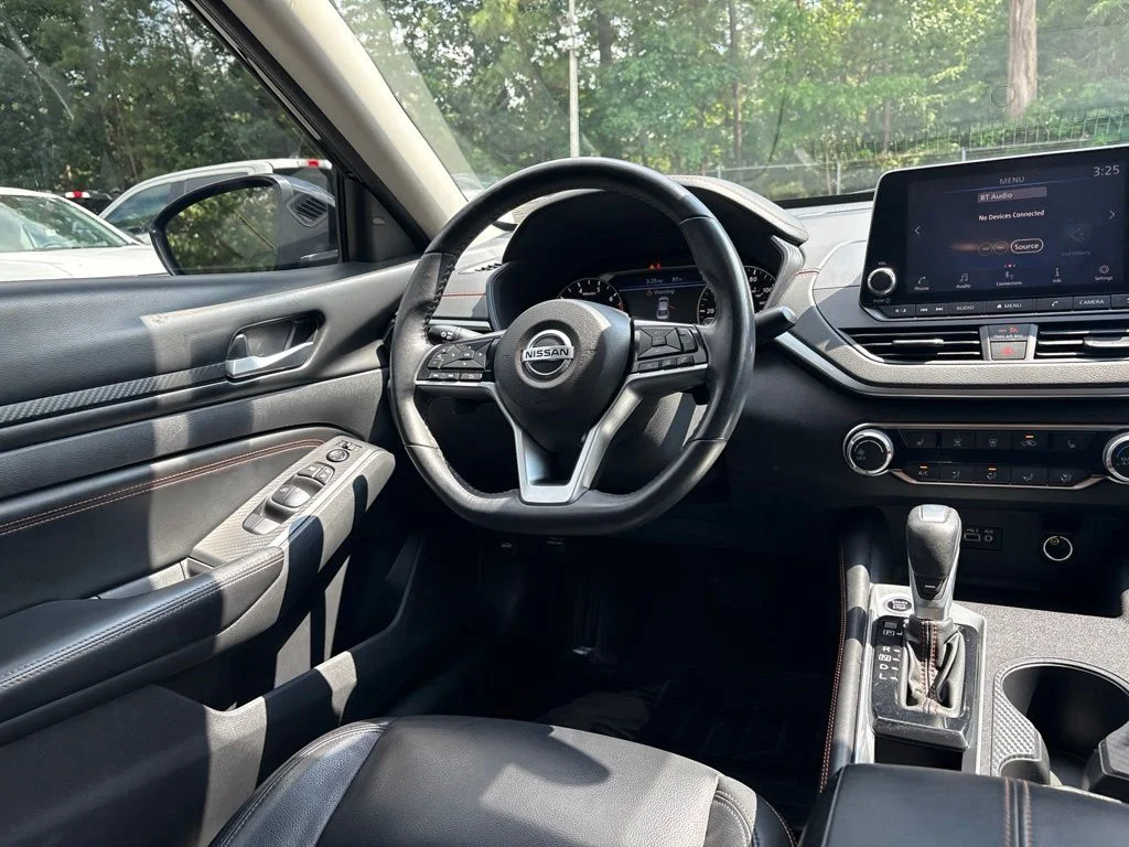 Used 2021 Black Nissan 2.5 SR image 25