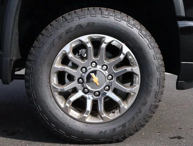 2026 Chevrolet Silverado 2500 HD LTZ - Photo 26