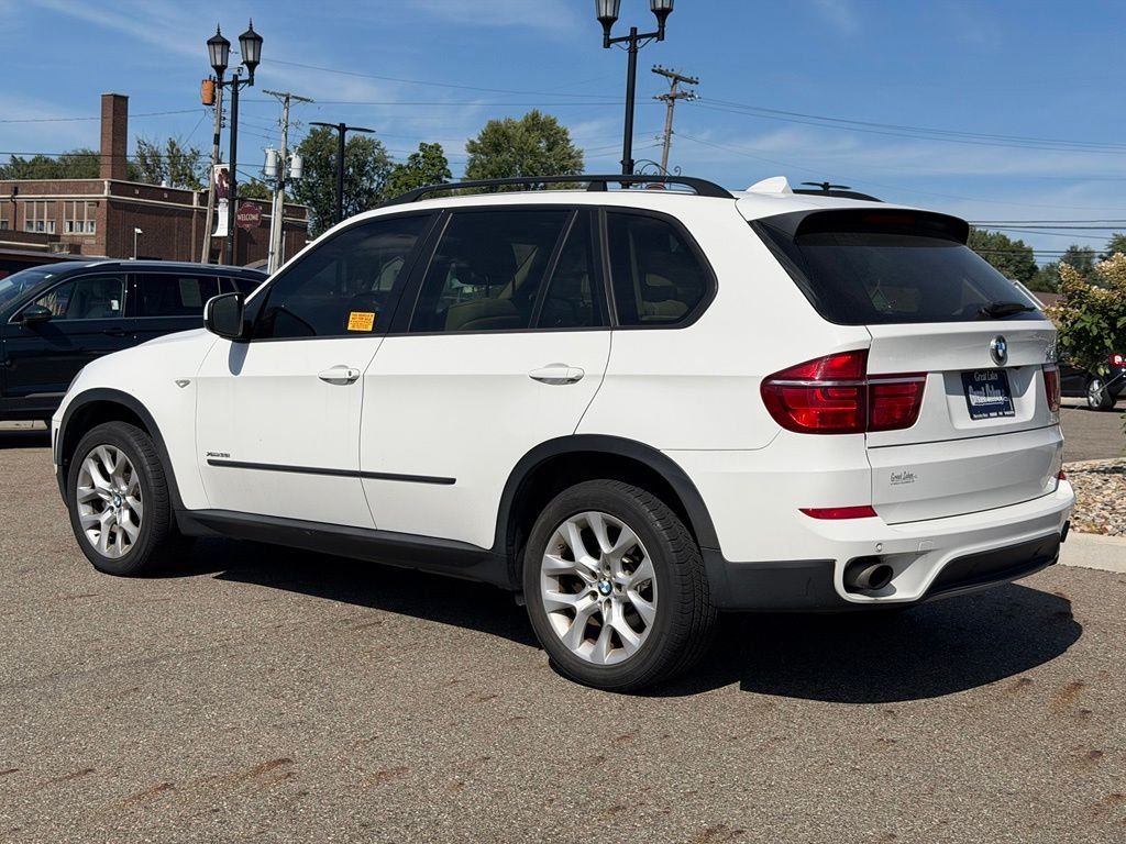 Used 2011 White BMW xDrive35i image 23