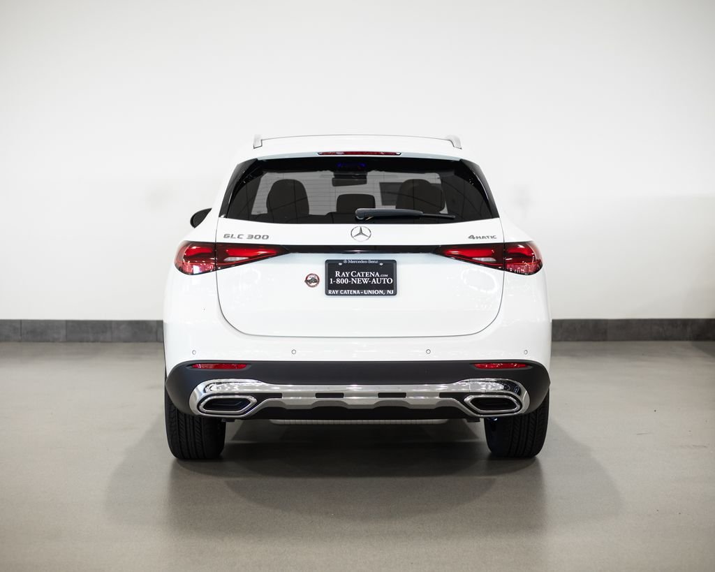 New 2027 Polar White Mercedes-Benz GLC 300 image 11