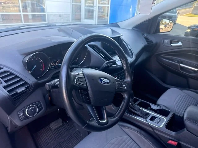 Used 2019 Silver Ford SE image 7