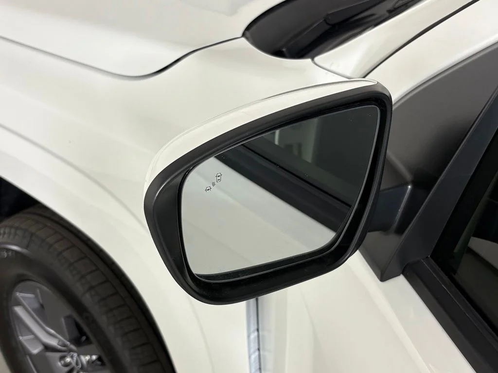 New 2026 Glacier White Nissan Crew Cab SV image 13