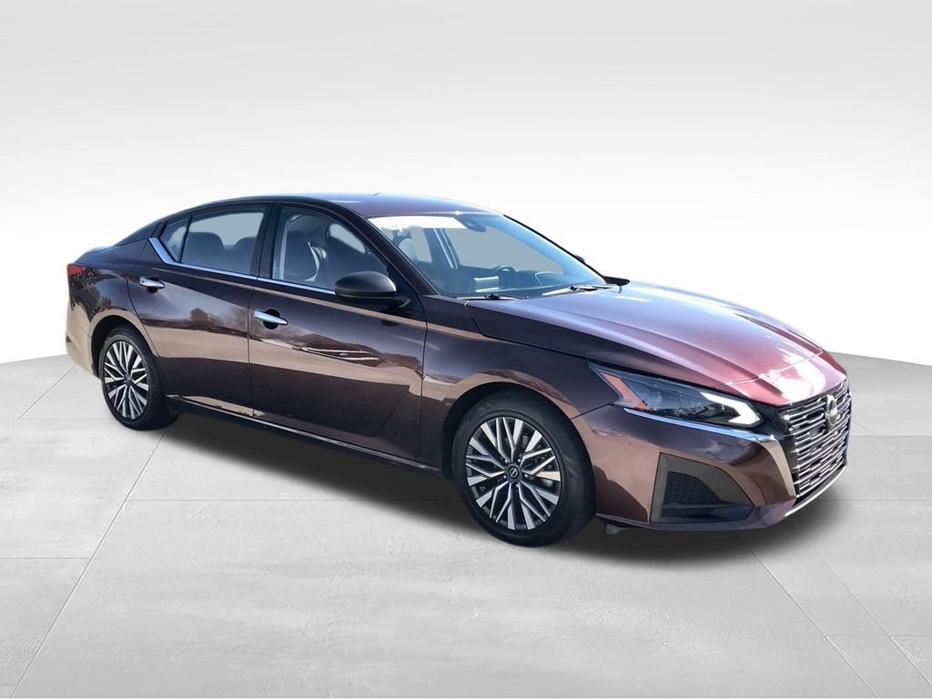 Used 2024 Nissan Altima SV with VIN 1N4BL4DV3RN319797 for sale in Russell Springs, KY
