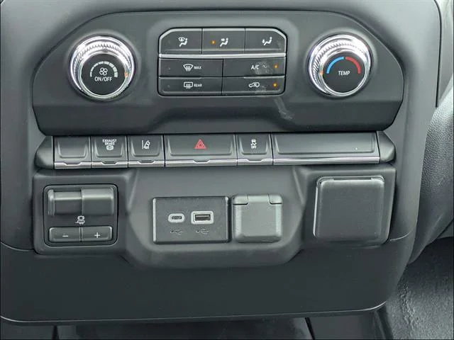 2026 GMC Sierra 3500 Chassis Cab Pro - Photo 21