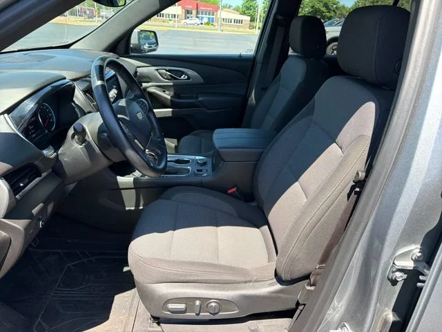 Used 2023 Sterling Gray Metallic Chevrolet LT Cloth image 15