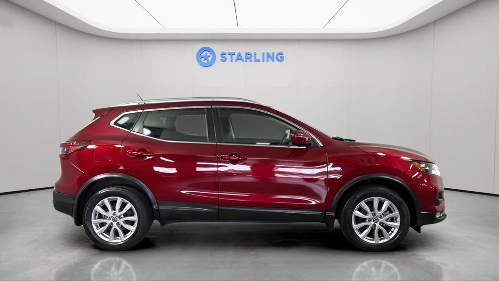 Used 2022 Red Nissan SV AWD Xtronic CVT image 11