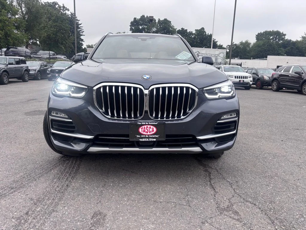 Used 2021 Gray BMW xDrive45e image 7
